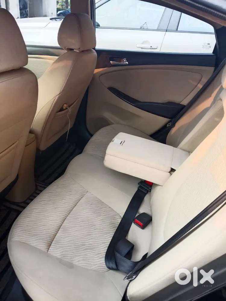 Hyundai Fluidic Verna