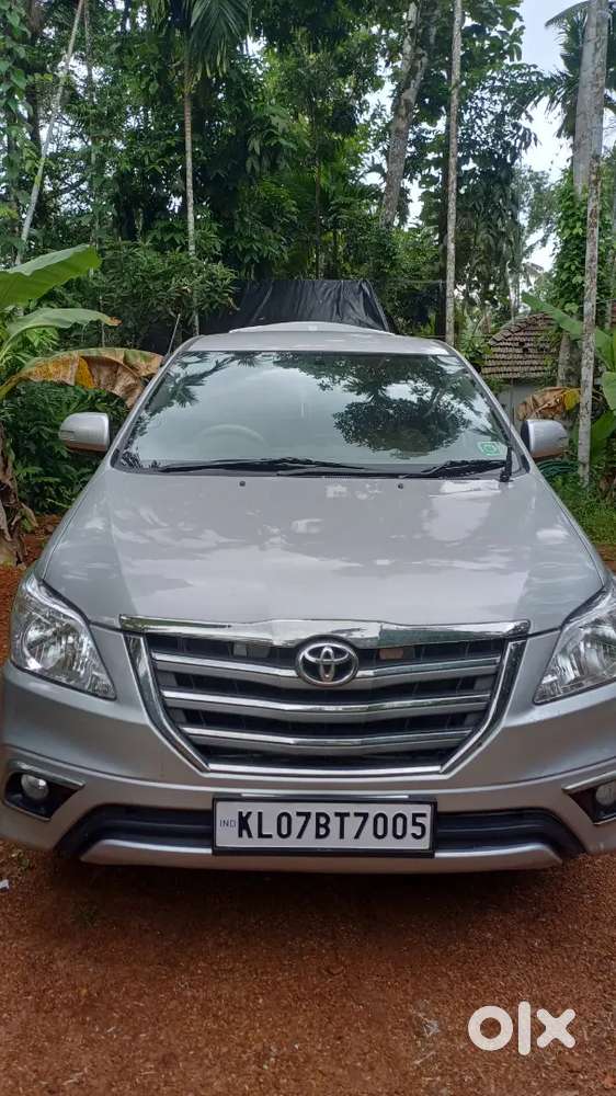 Toyota Innova Diesel 2012 Car