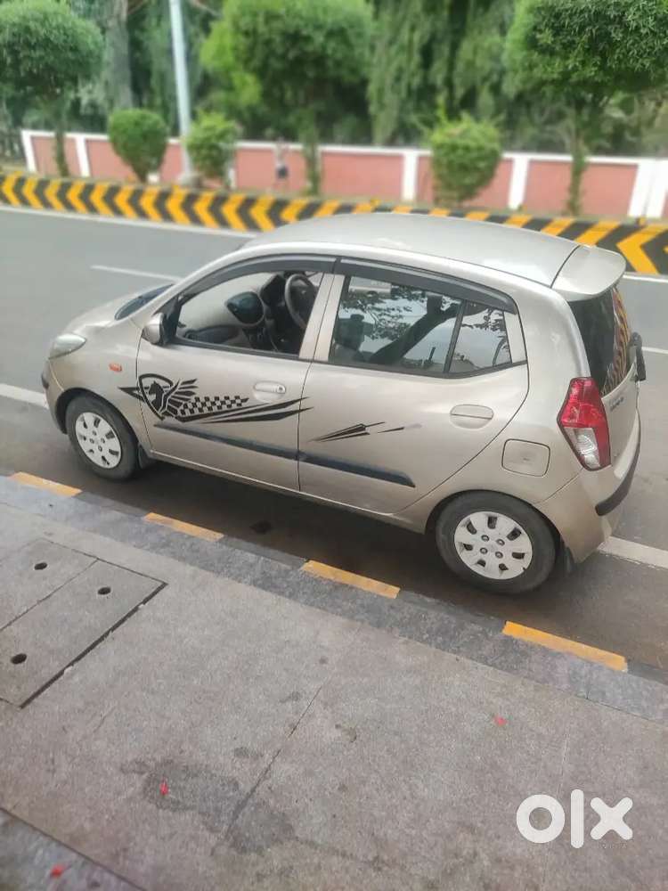 Hyundai I10 Sportz 2009 With 80000 Km Driven