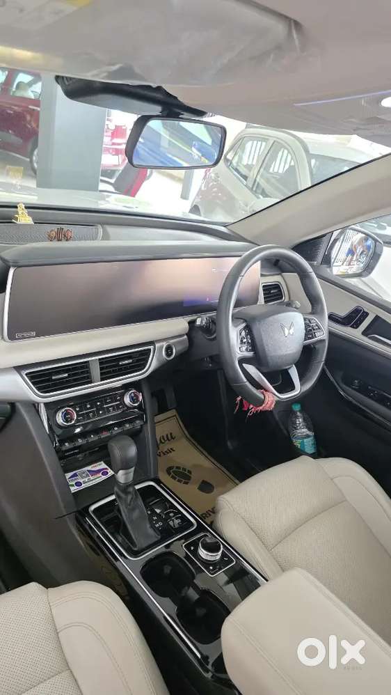 Mahindra Xuv700 2024 Diesel At