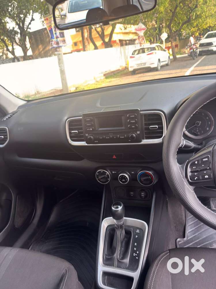 Hyundai Venue S Turbo Dct, 2019, Petrol