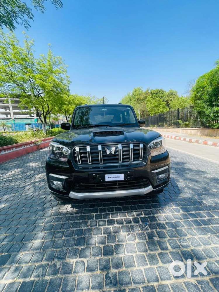 Mahindra Scorpio Classic 2023 Diesel 52000 Km Driven
