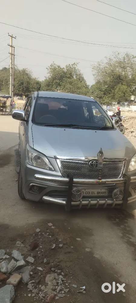 Toyota Innova 2016