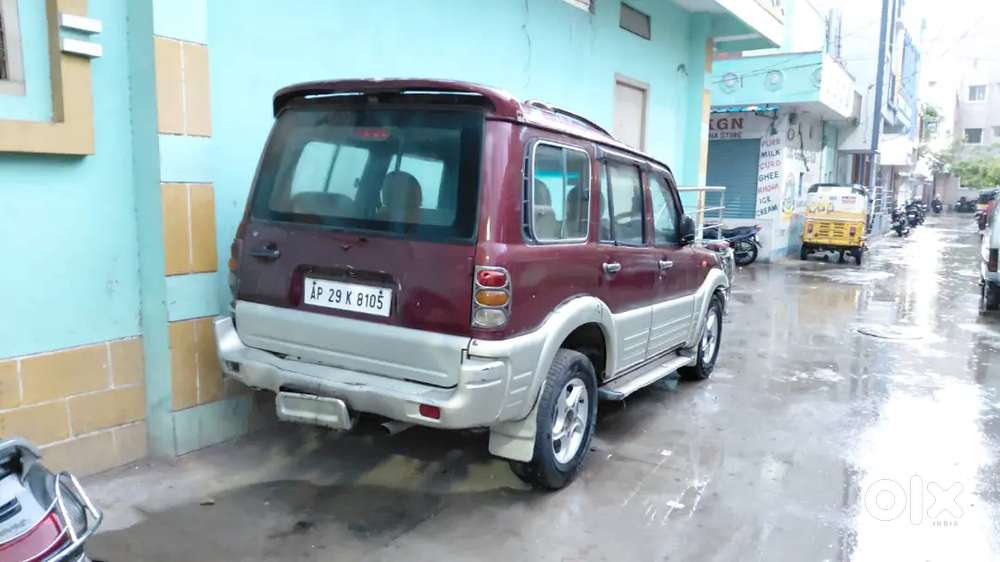 Mahindra Scorpio Classic 2006