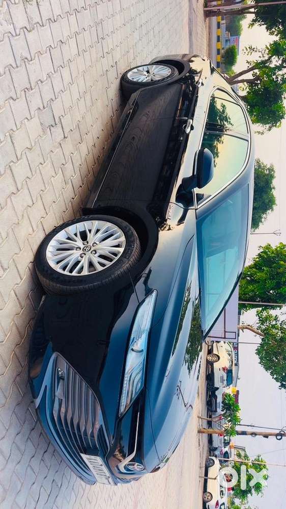 Toyota Camry Hybrid 2020