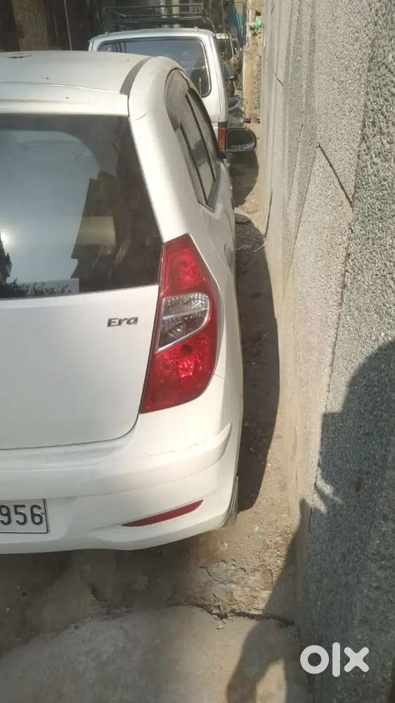 Hyundai I10 2013 Petrol Se And Brand New Tyre