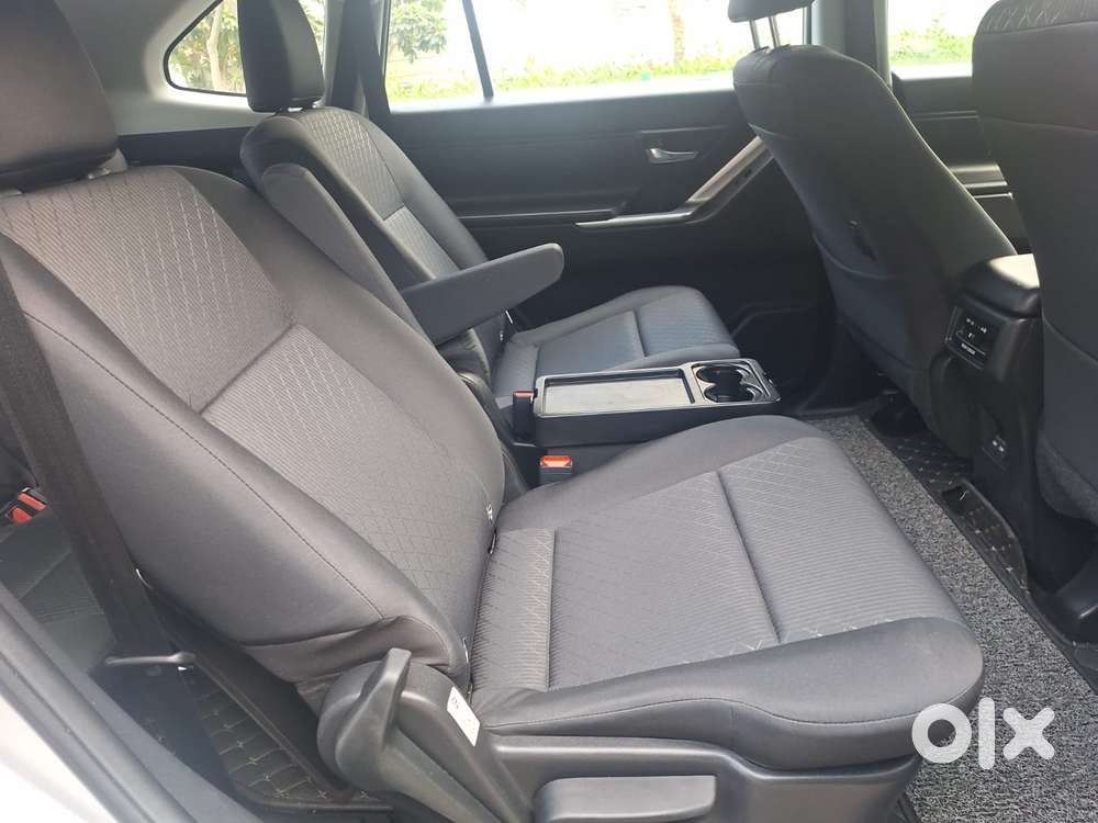 Toyota Innova Hycross 2.0 Gx 7 Str, 2025, Petrol