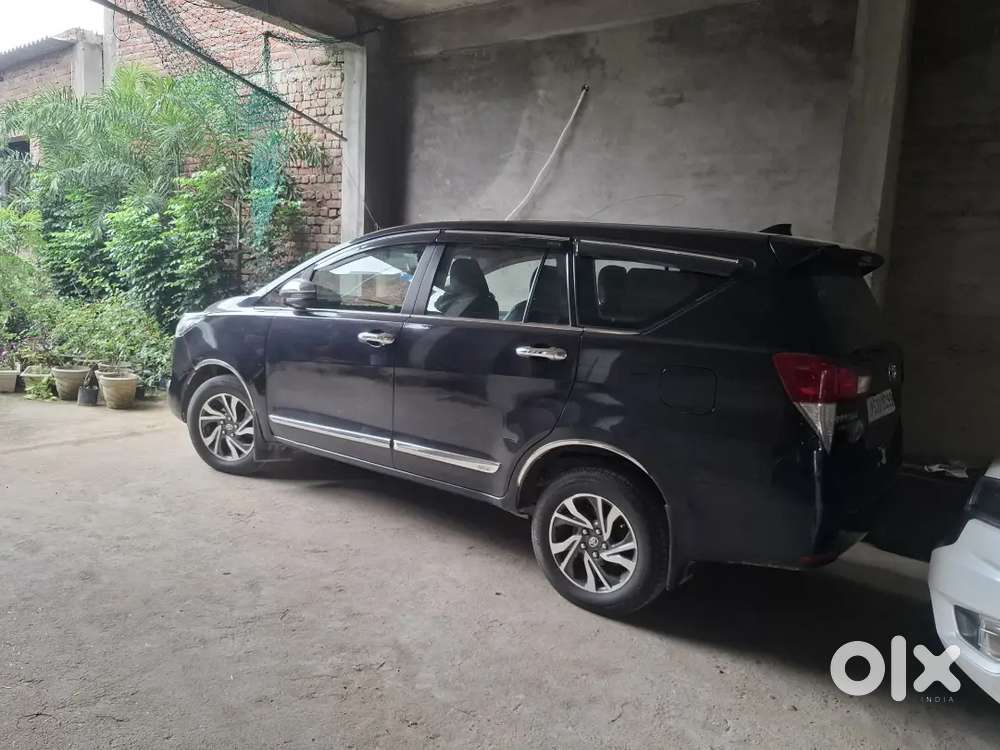 Toyota Innova Crysta 2021
