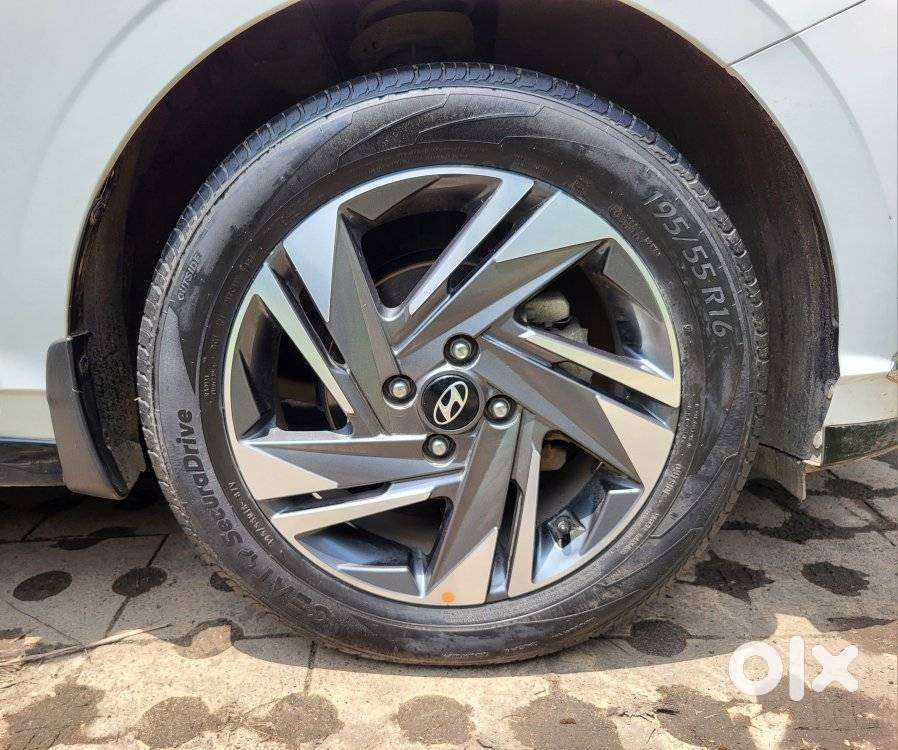 Hyundai New I20 1.2 Asta (o) Mt, 2022, Petrol