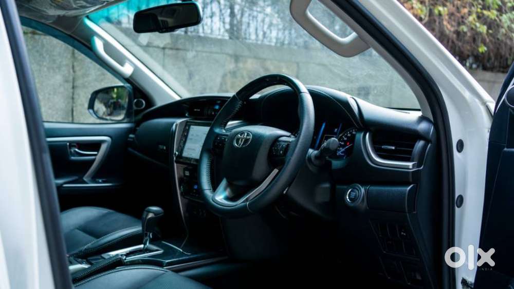 Toyota Fortuner 4x2 At 2.7 Petrol, 2024, Petrol