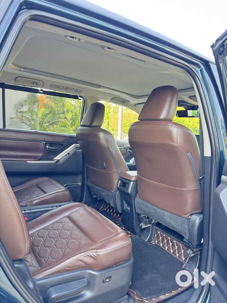 Toyota Innova Hycross 2.0 Zx (o) Hybrid 7 Str, 2024, Petrol
