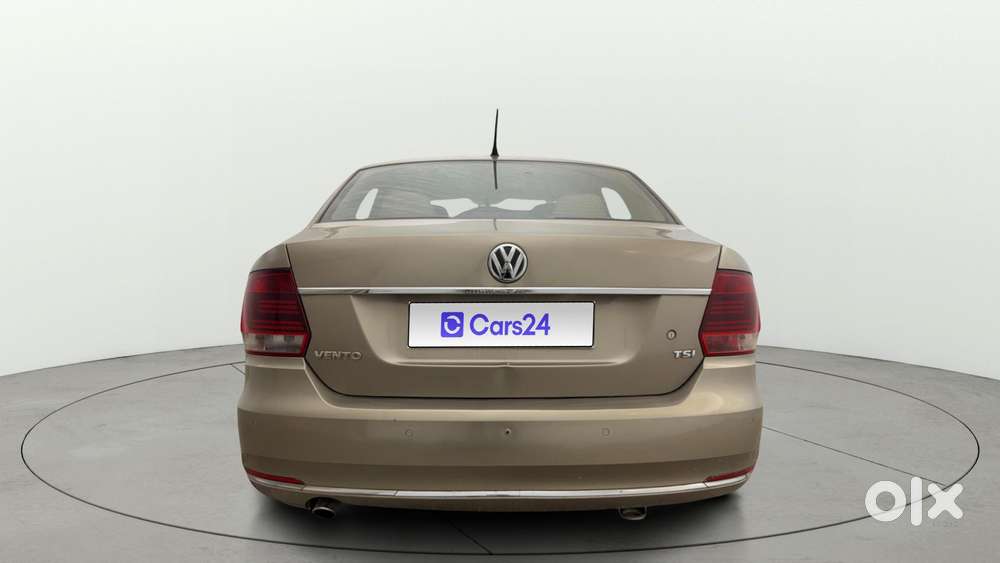 Volkswagen Vento Petrol Highline At, 2015, Petrol