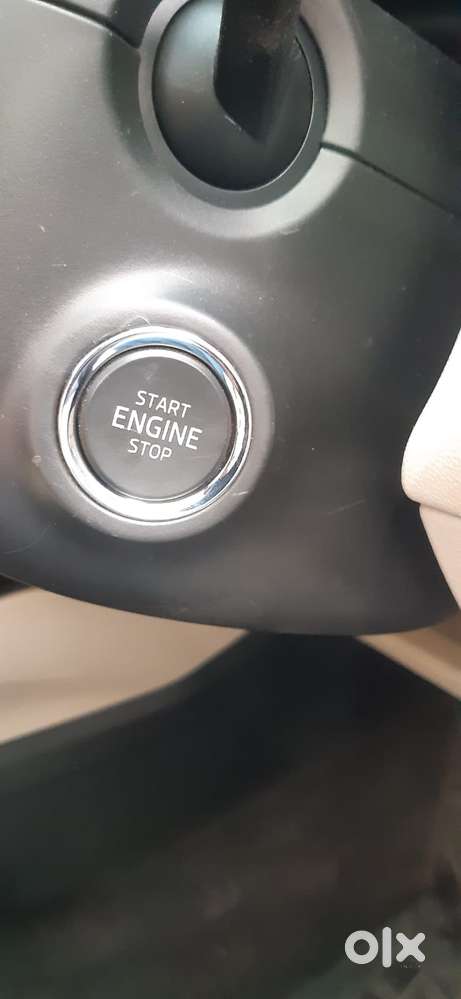 Skoda Slavia 1.0 Tsi Style At, 2024, Petrol