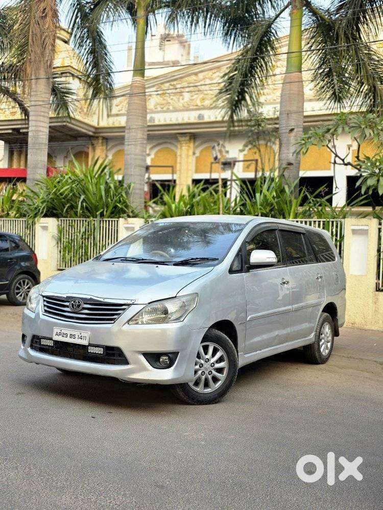 Toyota Innova 2.5 V 7 Str, 2012, Diesel