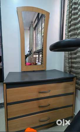 Dressings Table Buy Sell Used Furniture in Pune OLX