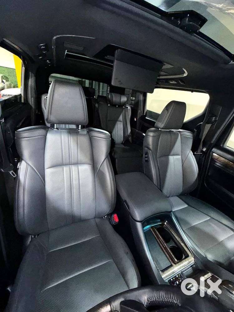 Toyota Vellfire 2.5 Hybrid, 2023, Petrol