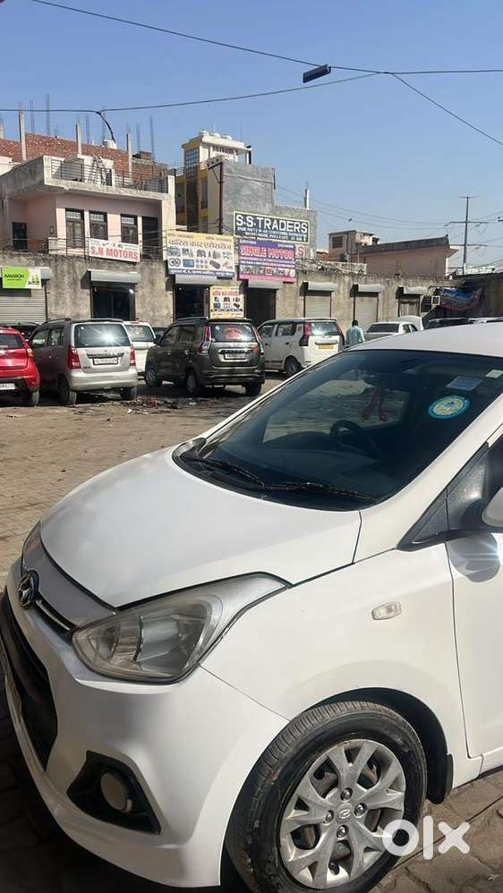 Hyundai Car 2016 Petrol