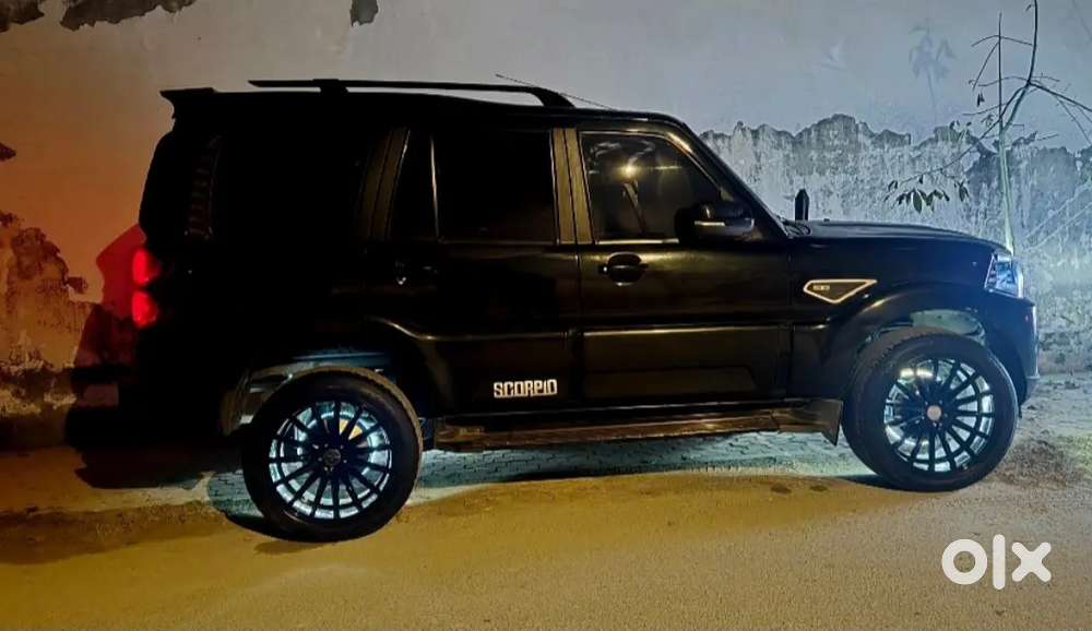 Mahindra Scorpio Classic 2016