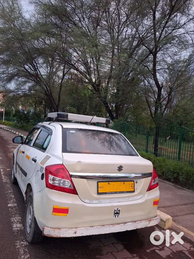 2 Sal Se Gar Khadi H Chalane Vala Nhi H Arjent Sell