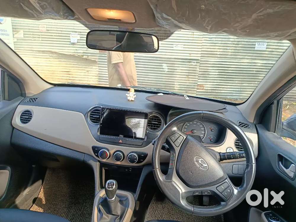 Hyundai Grand I10 2015 Petrol 61000 Km Driven