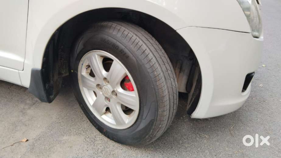 Maruti Suzuki Swift Dzire Zxi, 2011, Petrol