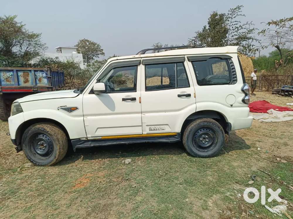 Mahindra Scorpio 2016 पेट्रोल मेंउअल