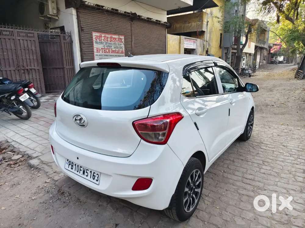 Hyundai Grand I10 2016 Diesel 65000 Km Driven