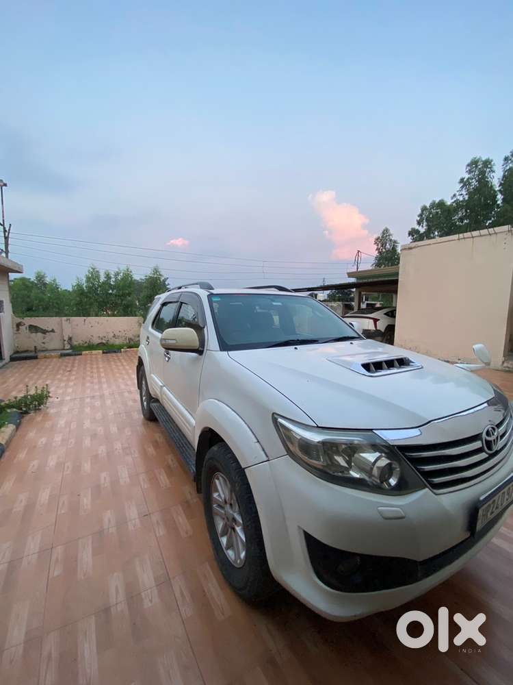 Toyota Fortuner Diesel 2012
