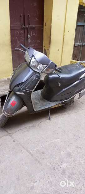 Old best sale activa olx