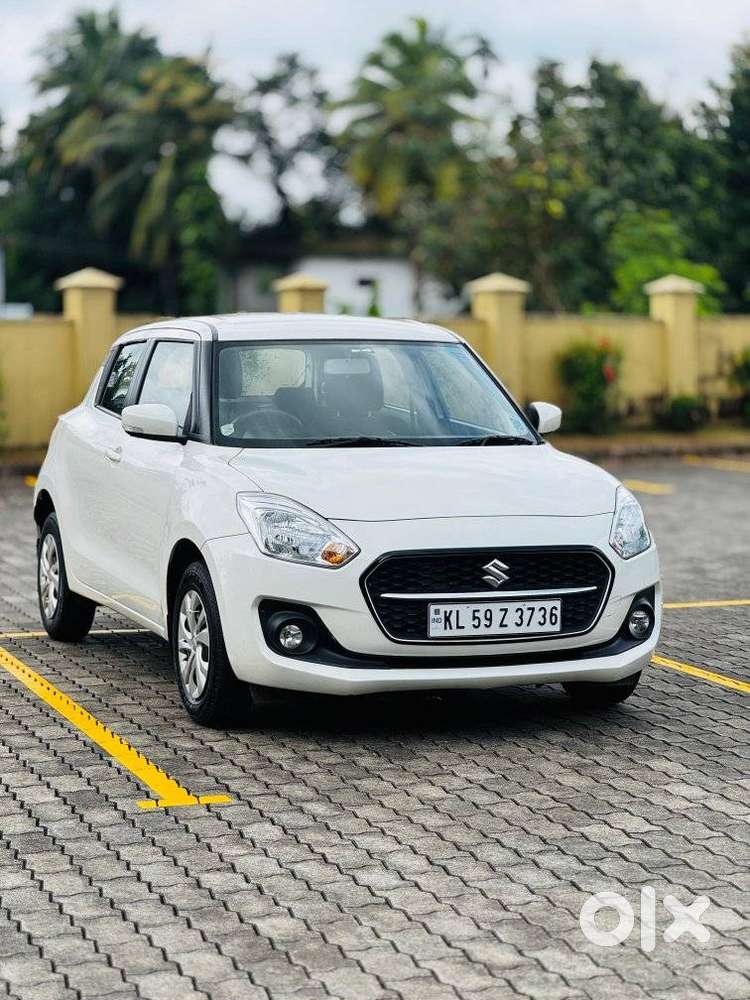 Maruti Suzuki Swift Vxi + Manual, 2023, Petrol