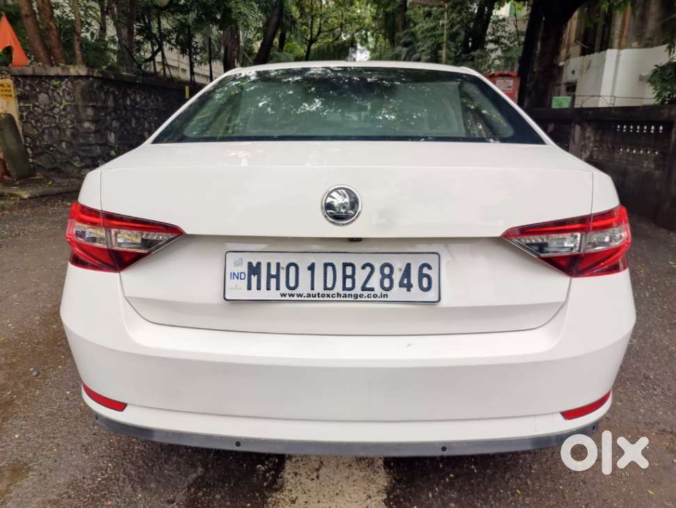 Skoda Superb Style 1.8 Tsi At, 2018, Petrol