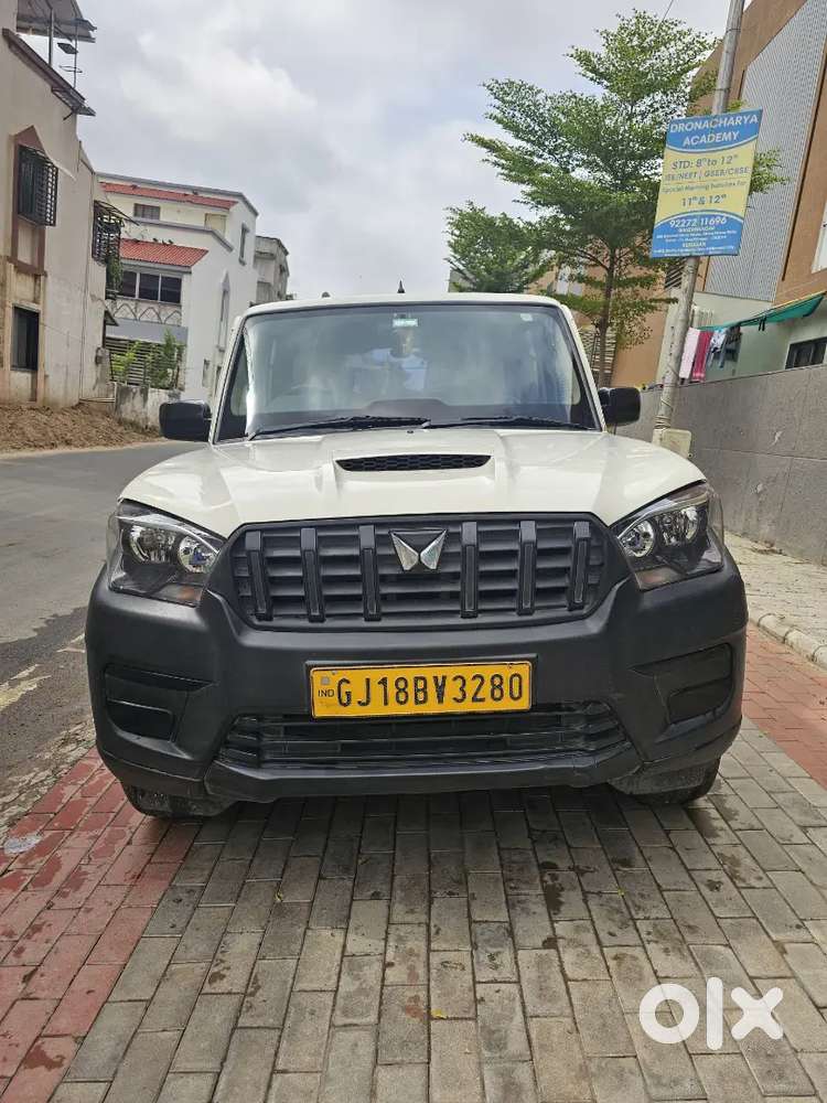 Mahindra Scorpio Classic 2023