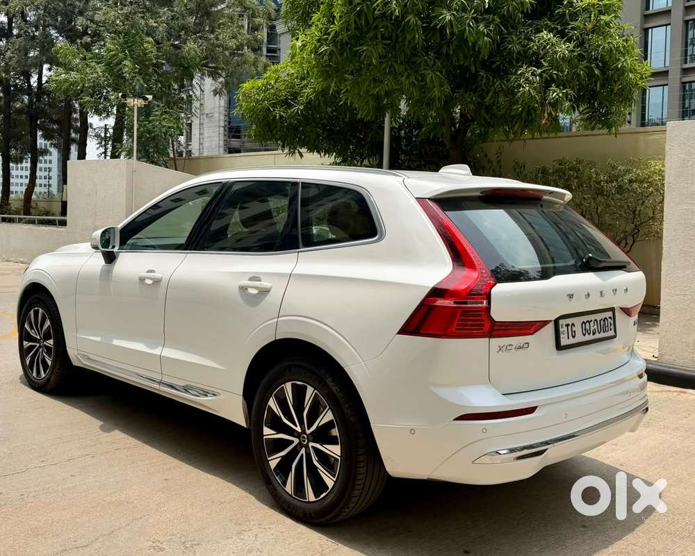 Volvo Xc60 Inscription D5, 2024, Petrol