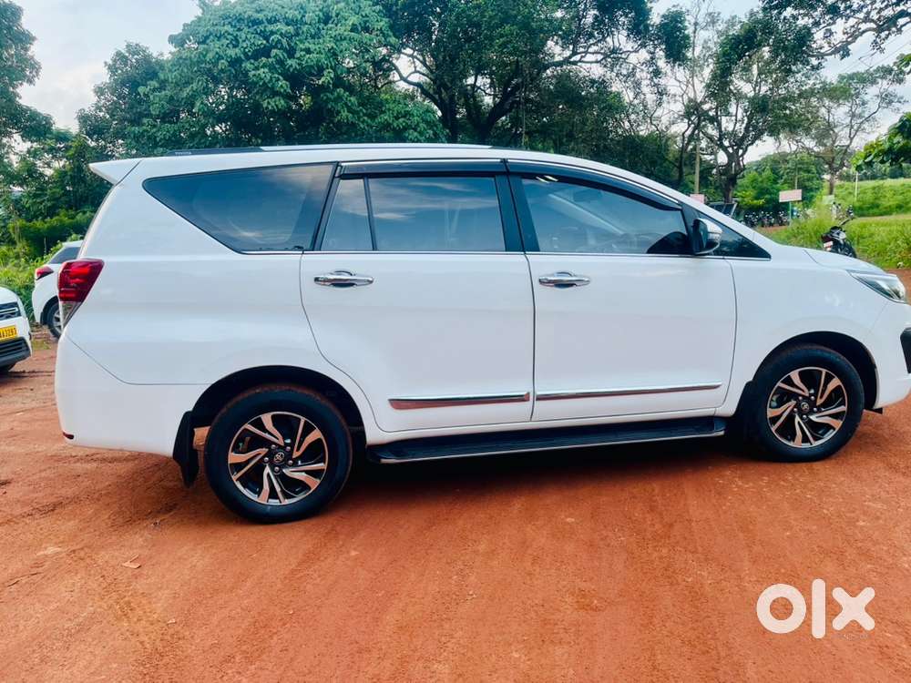 Toyota Innova Crysta 2022 Kl 07 Reg 30600 Km Single Owner Kalamassery