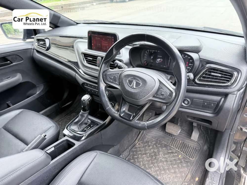 Tata Altroz 1.2 Xza Plus Dark Edition Dct, 2022, Petrol