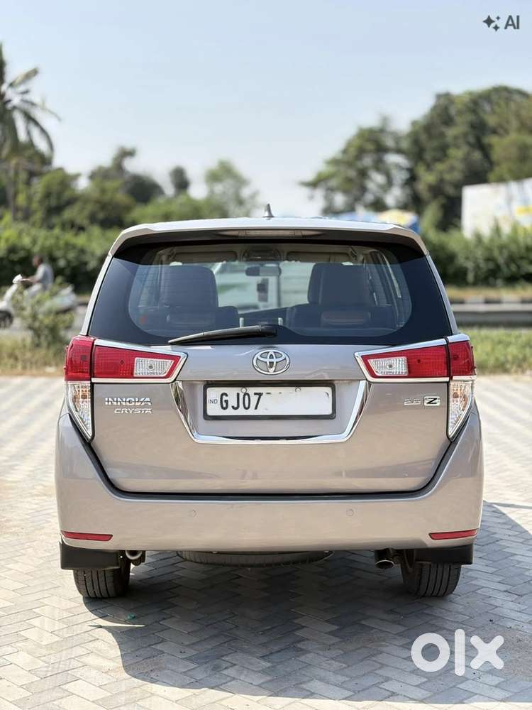 Toyota Innova Crysta 2.8z Automatic, 2016, Diesel