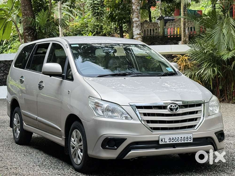 Toyota Innova 2.5 Gx 8 Str Bs-iii, 2016, Diesel