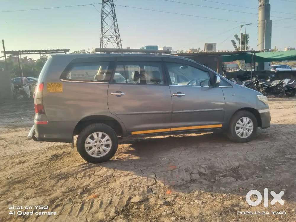 Toyota Innova 2011