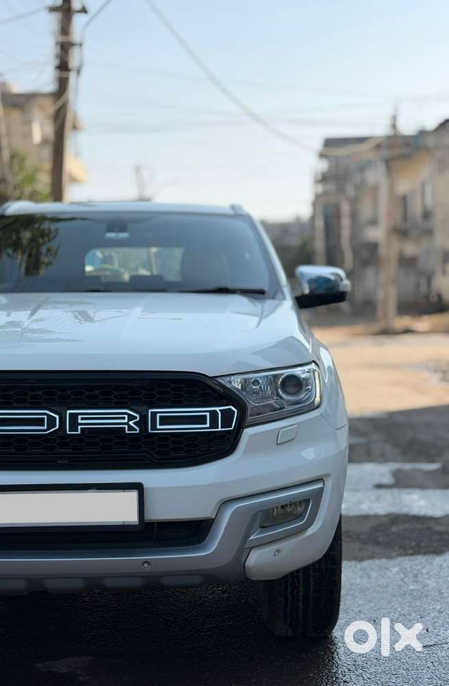 Ford Endeavour 3.2 Titanium At 4x4, 2016, Diesel