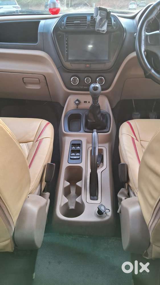 Mahindra Tuv 300 T6, 2017, Diesel