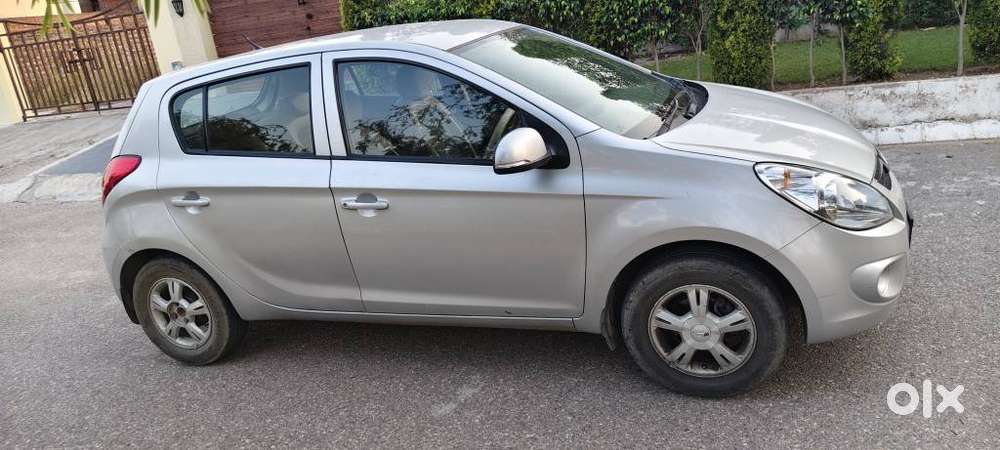 Hyundai I20 Sportz 1.2 Bs-iv, 2011, Petrol