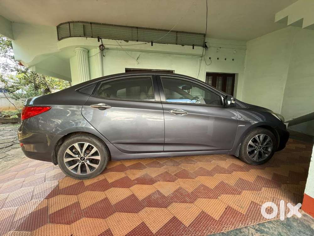 Hyundai Fluidic Verna 2013 Sx O Petrol 74500km Driven