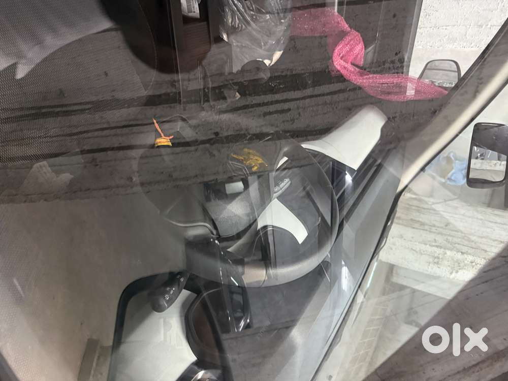 ​renault Kiger Black 2026 Petrol, 6 Days Old, Up-17, First Owner