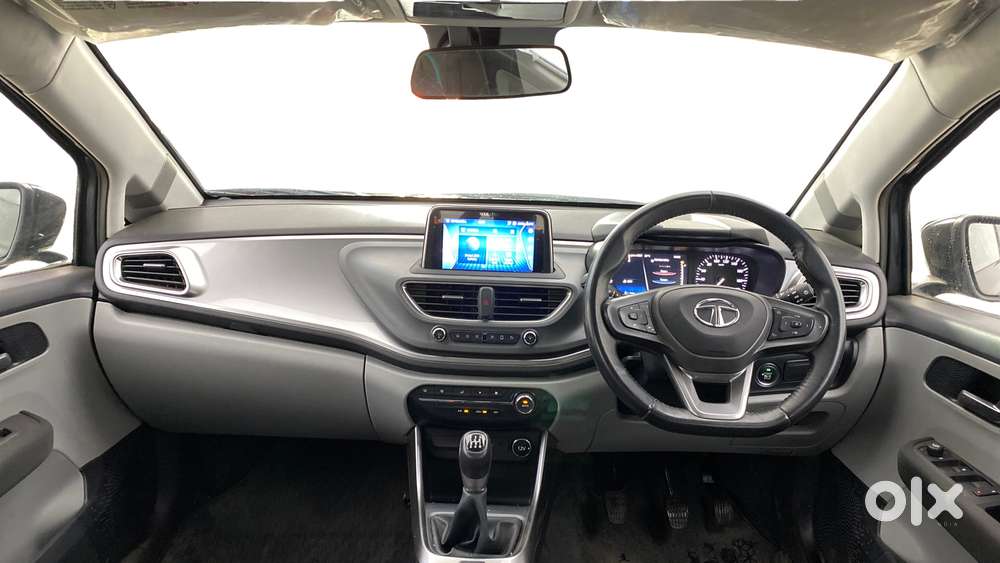 Tata Altroz Xz, 2020, Petrol