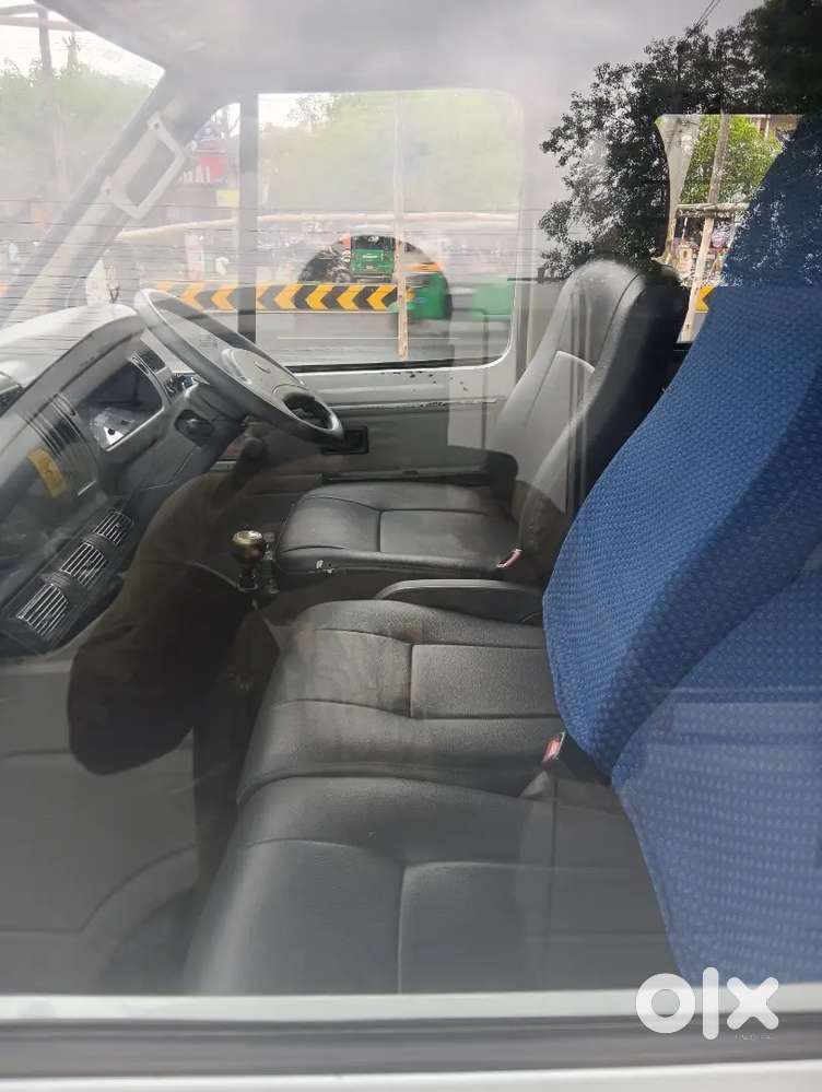 Tata Winger Deluxe 2010