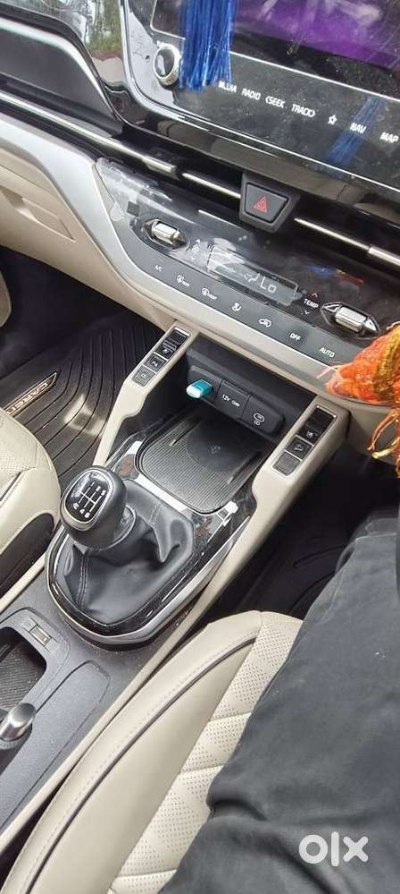 Kia Carens 1.4 Luxury 7 Str, 2022, Petrol