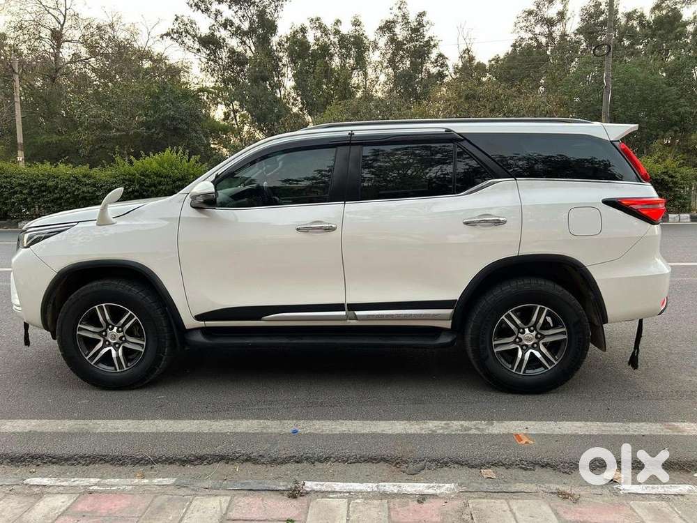 Toyota Fortuner 2022 Diesel Well Maintained