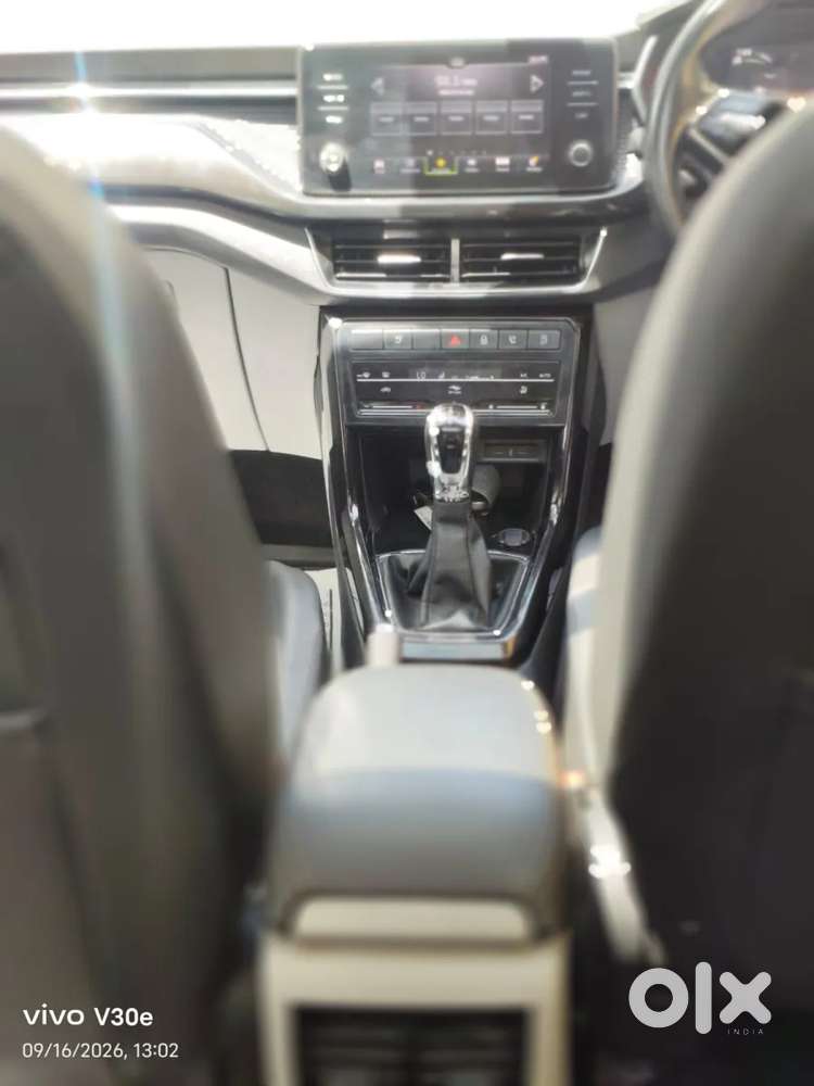 Skoda Kushaq Style 1.0l Tsi At, 2022, Petrol