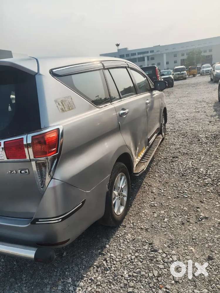 Toyota Innova Crysta 2019
