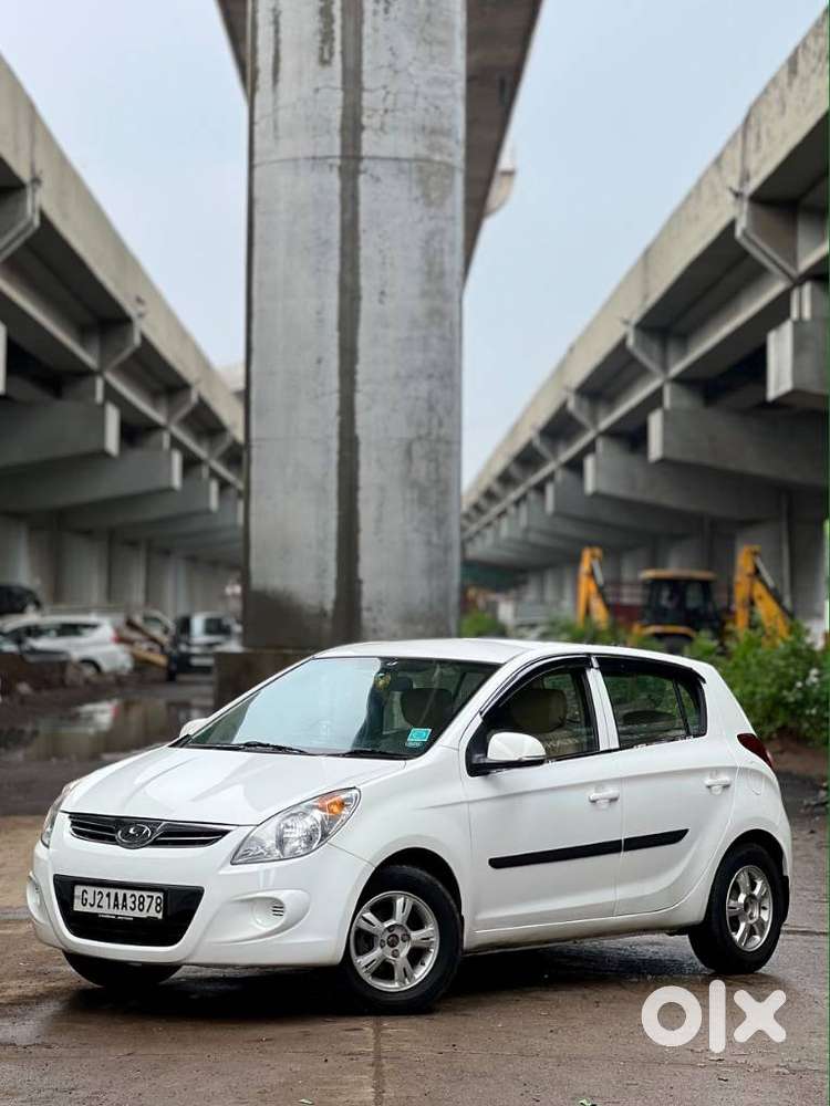 Hyundai I20 Sportz 1.2 Bs-iv, 2011, Cng & Hybrids